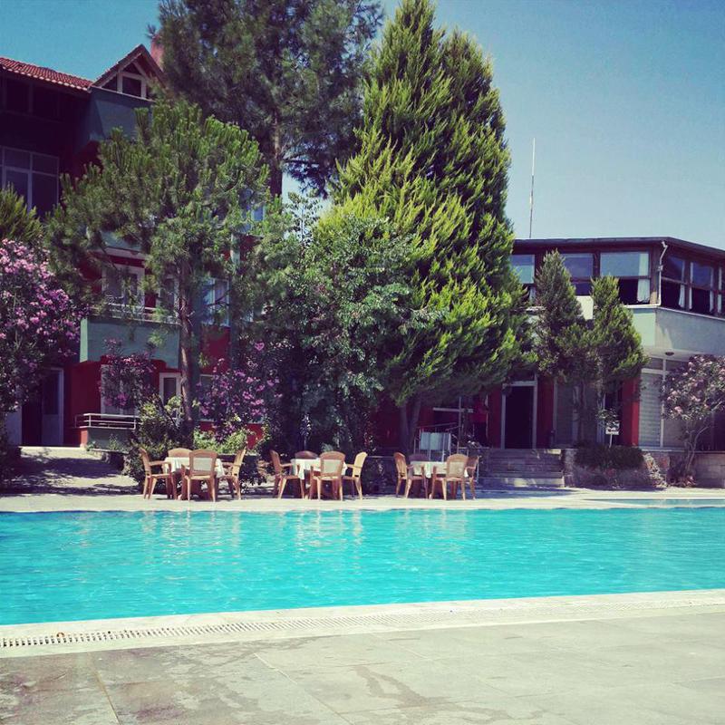 Pam Thermal Hotel Clinic & Spa Pamukkale Exterior photo The pool at the hotel