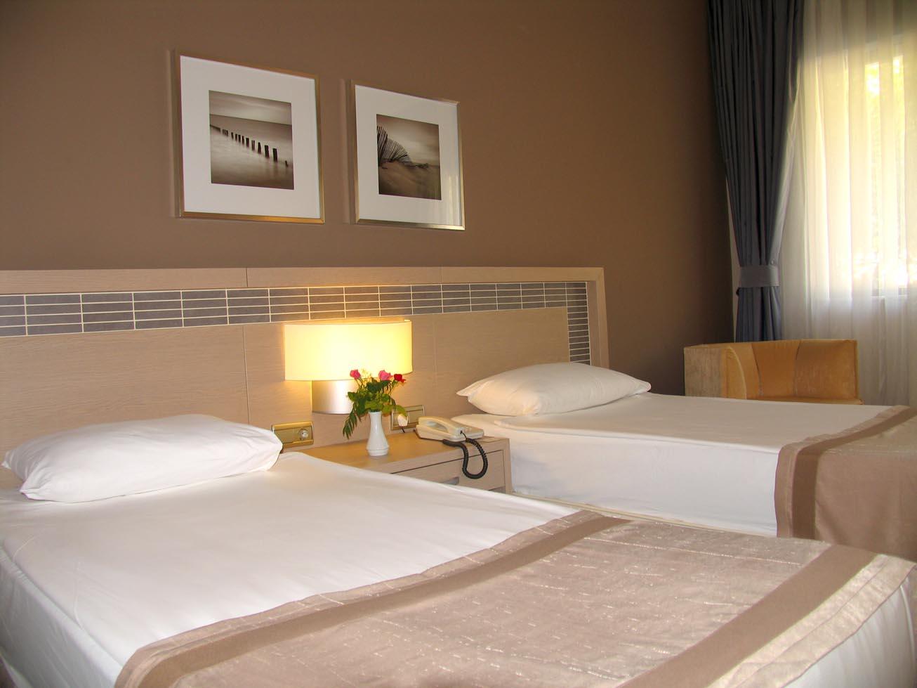 Pam Thermal Hotel Clinic & Spa Pamukkale Exterior photo A typical hotel room