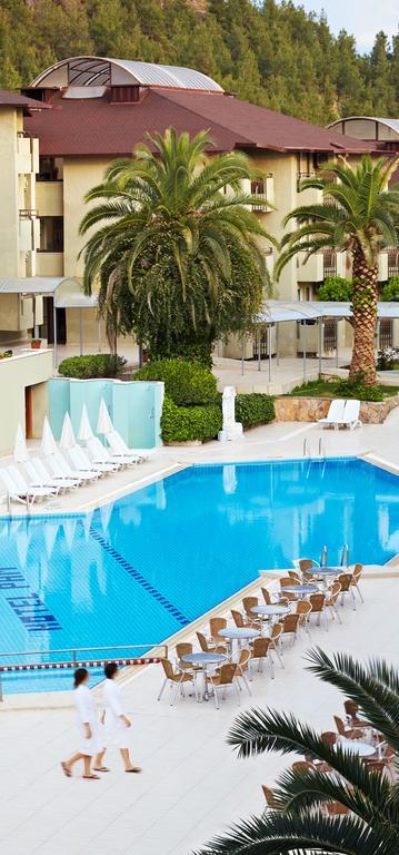 Pam Thermal Hotel Clinic & Spa Pamukkale Exterior photo The swimming pool at the hotel
