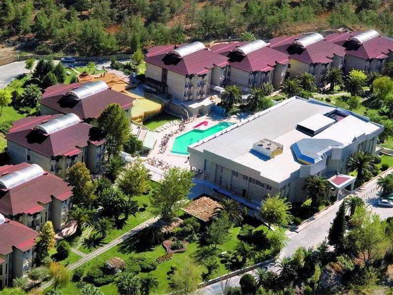 Pam Thermal Hotel Clinic & Spa Pamukkale Exterior photo Aerial view of the complex